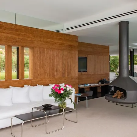 Delux 5 Bedroom Villa