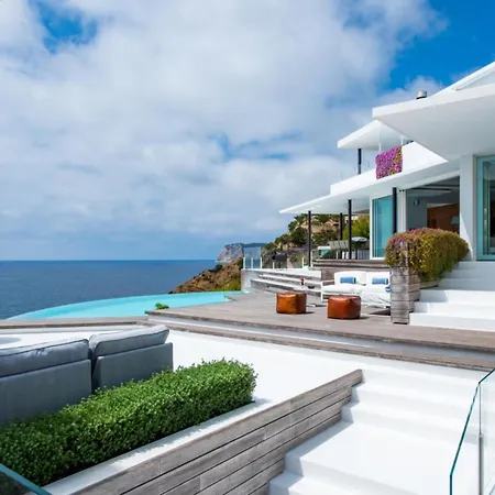 Delux 5 Bedroom Villa فيلة سبليت