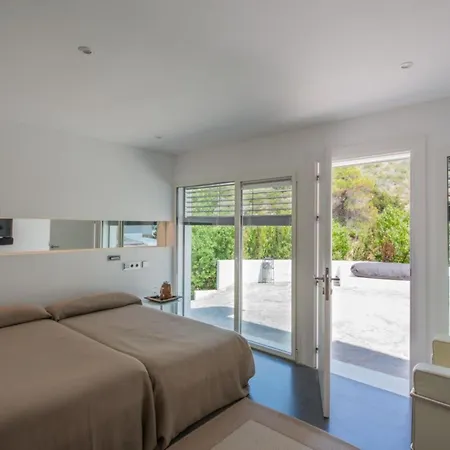 Delux 5 Bedroom Villa Split